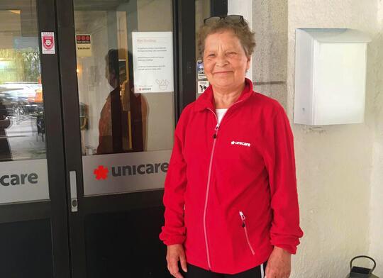 Aud-Iren Lauvik forran Unicare