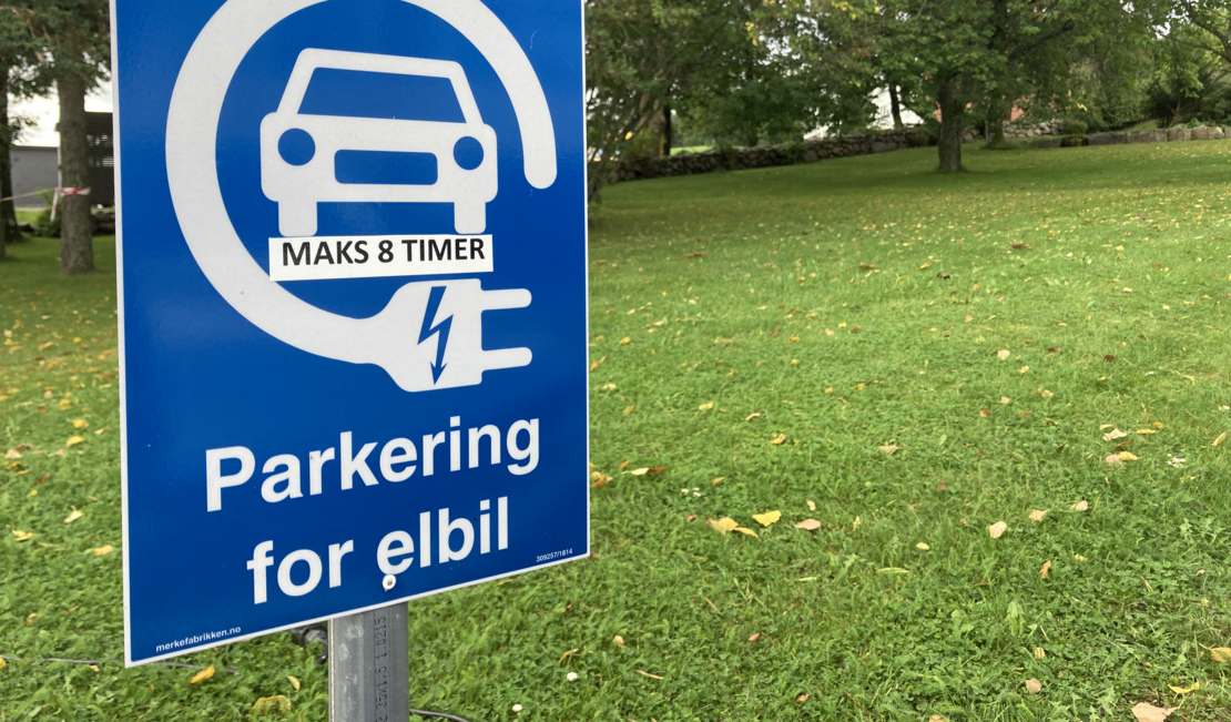 Parkering for elbil skilt Parkering for elbil skilt